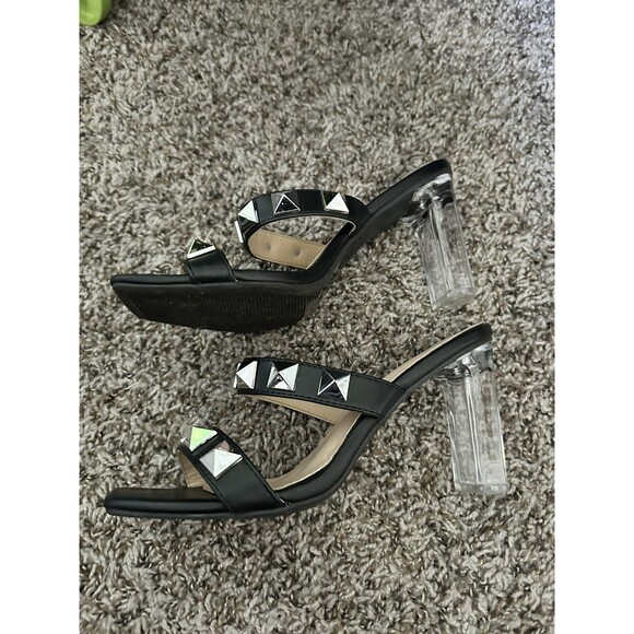 Women’s Rampage Studded Block Heels Size 8 - Picture 2 of 4